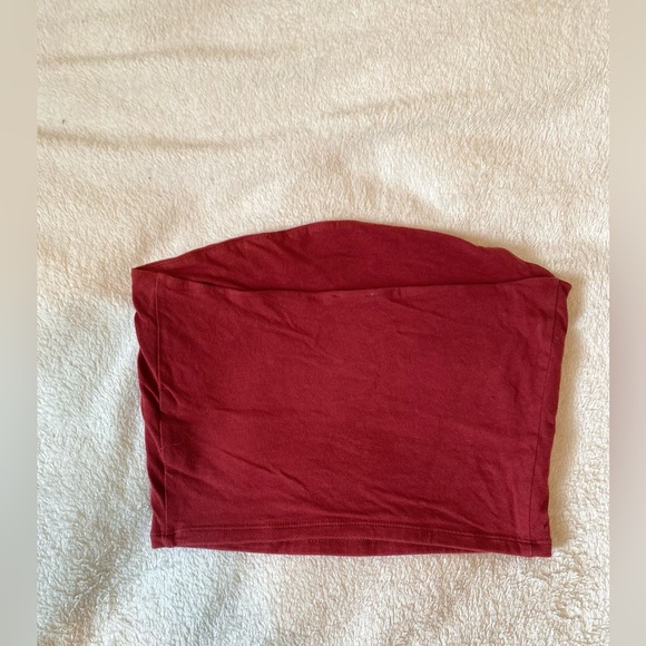 Set of 2 Garage Cropped Tube Tops In Red and Green. - Picture 5 of 8